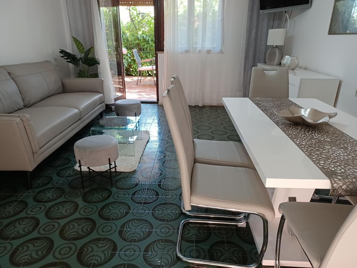 Apartment Lorenzo Trogir Luaran gambar