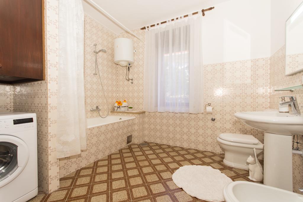 Apartment Lorenzo Trogir Luaran gambar