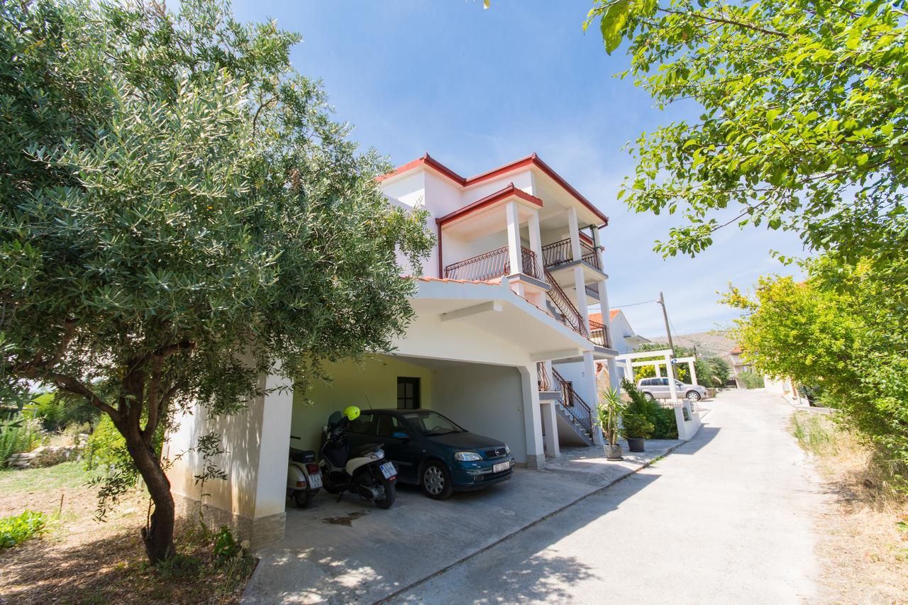 Apartment Lorenzo Trogir Luaran gambar